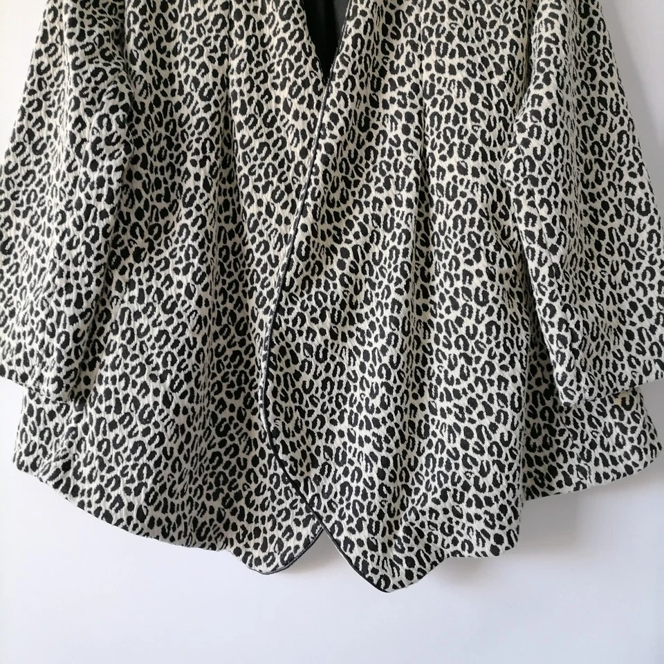 Chaqueta Blazer Mujer Negra Manga 3/4 Frente Abierto Estampado Animal Talla XL Foto 4 de 4