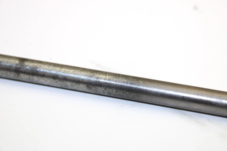 Perno de montaje de cilindro para cárter Yamaha OEM 7 7/8 8M6-11361-00-00 Q1463 Foto 4 de 4