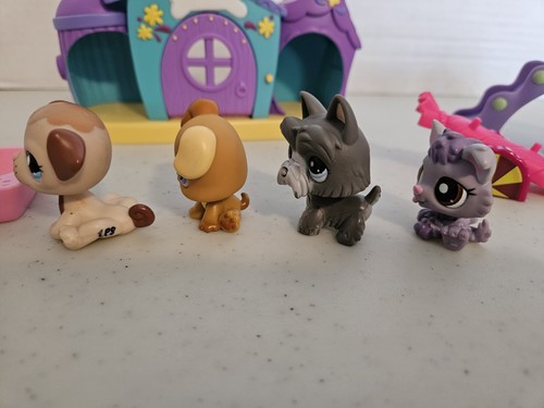 Littlest Pet Shop Playful Puppies & Playful Paws Daycare Parts 4 Dog Figures - Picture 3 of 8