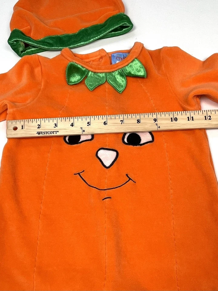 CRE8IONS Creations Infantil 18MOS Naranja Terciopelo Una Pieza TRAJE DE CALABAZA Y SOMBRERO USADO EN EXCELENTE ESTADO Foto 3 de 4