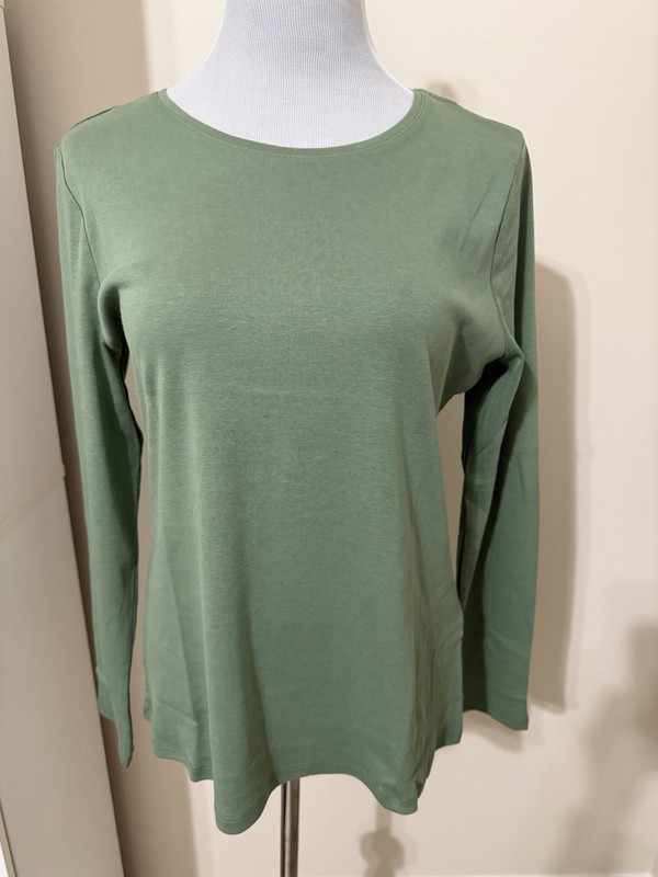 NWT Women Size Large CHARTER CLUB Long-Sleeve Crew-Neck Pima Solid T-Shirt Olive