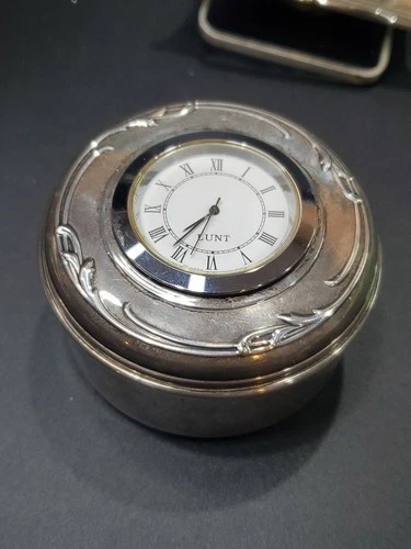 LUNT Sterling Silver Round Box 3.8oz With Clock 4.8oz