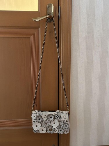 Coach Dinky Tea Rose Chain Shoulder - Picture 13 of 15