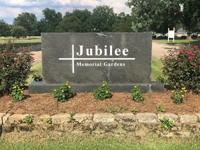 2grave Plots w/vaults, And Markers. Daphne, Al