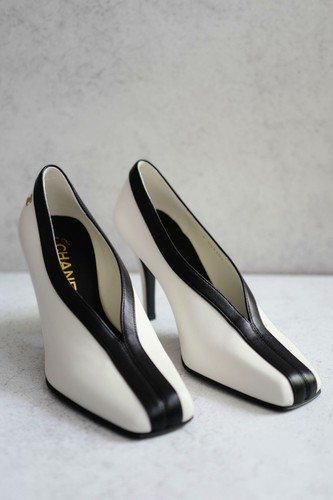 Chanel 26S Pumps Matthieu Blazy's weiß Lammfell Größe 36,5c - Bild 23 von 24