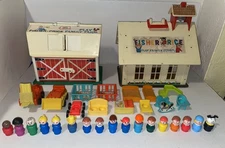 Huge Vintage Fisher Price Little People Lot 1968 Family Farm & School 60s toys