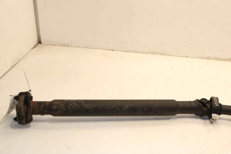 Винт заднего приводного вала полный привод 4,4 л 2010-2012 BMW 750Li xDrive 7563497 от оригинального производителя - Изображение 3 из 4