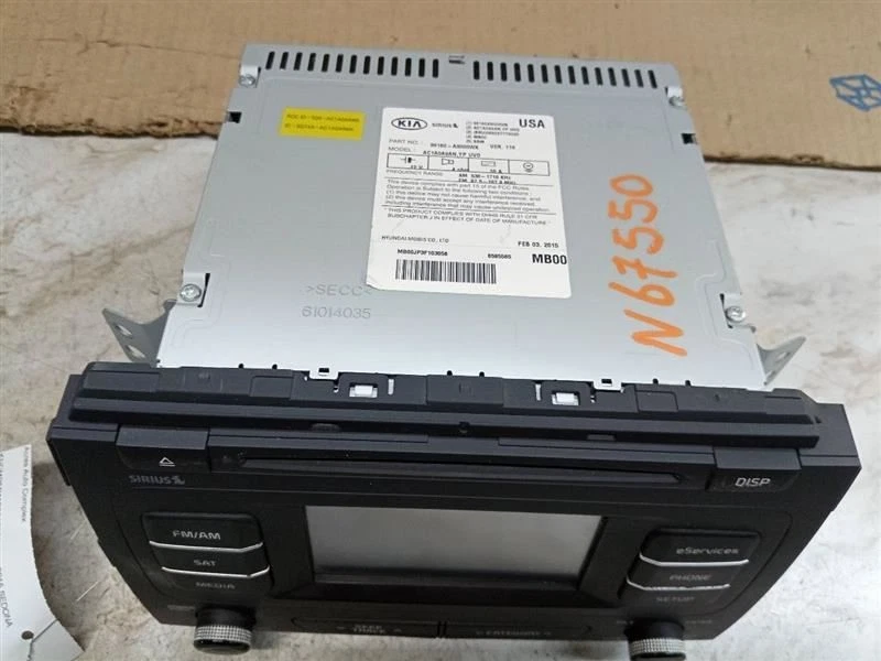 Receptor de radio reproductor de CD Kia Sedona Am Fm 2015-2016 96160-A9000WK Foto 2 de 4