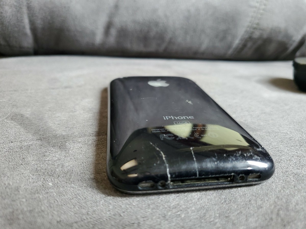 スマートフォン本体 iPhone3G A1241 16GB Apple iPhone 3G A1241 Black 3.5