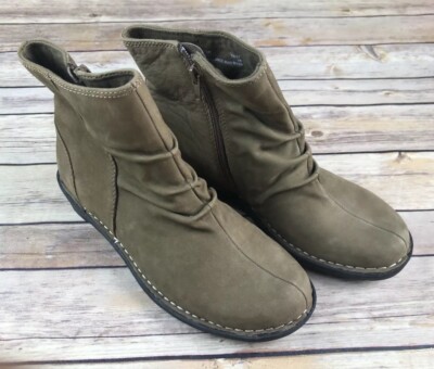 clark womens booties