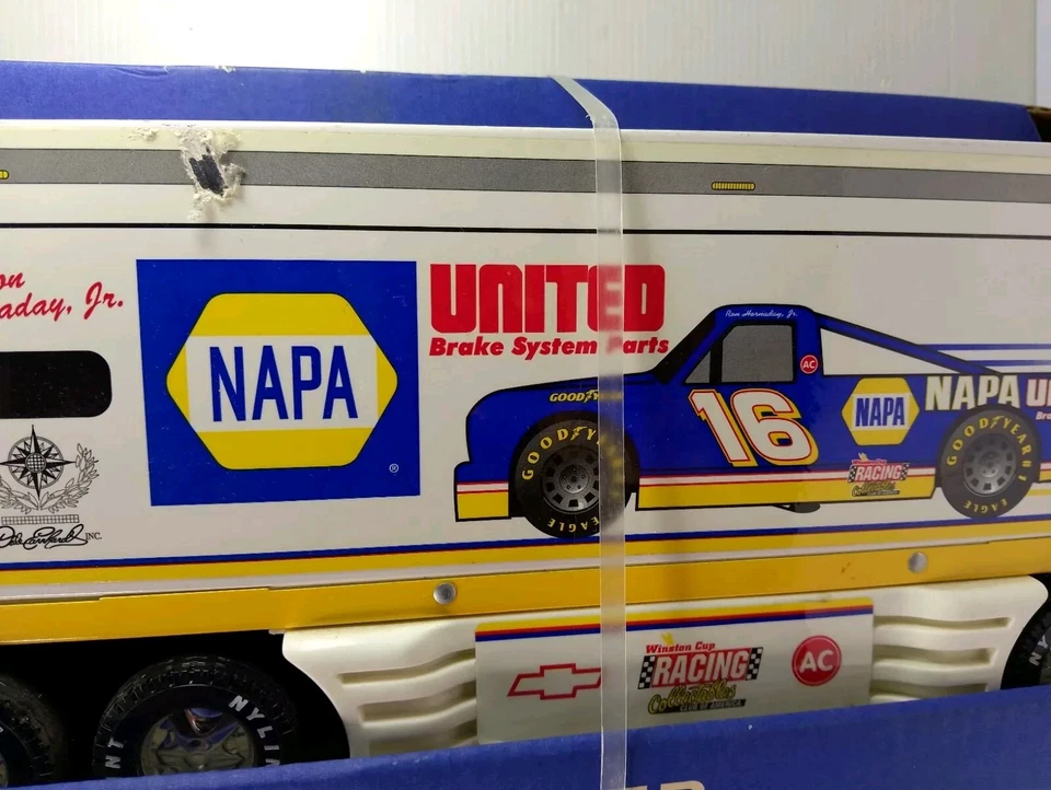 Camión remolque tractor Nylint Steel 361-N NAPA acero semi NASCAR Hornaday Jr Foto 4 de 4