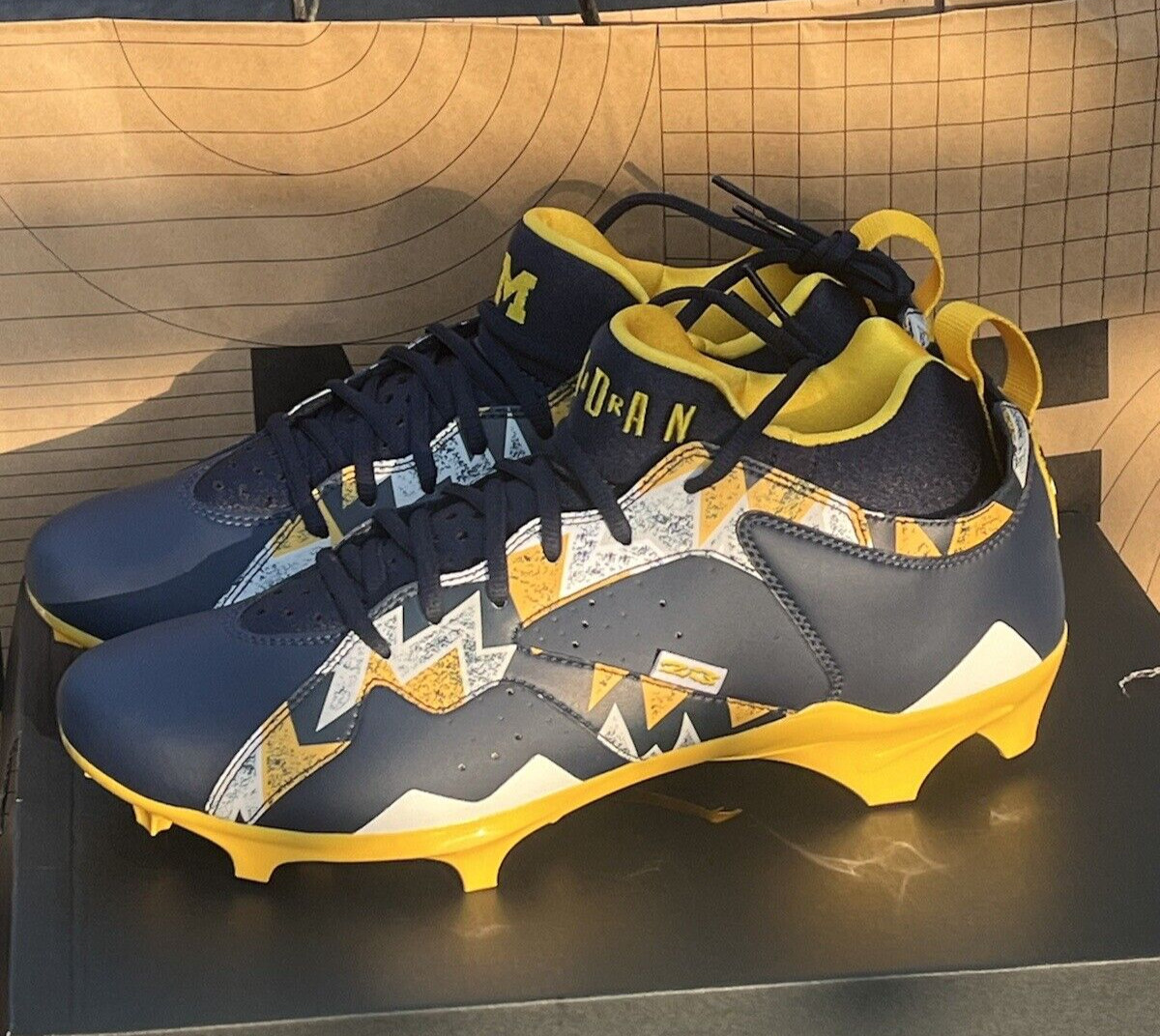 Nike Air Jordan 7 Low Michigan Wolverines Player Exclusive Cleats Men's 11.5 NEW image 9