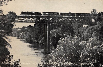 HAMILTON, NORTH ISLAND, NZ ~ TRAIN ON WAIKATO RIVER BRIDGE, pub. E.A.S., 1930s