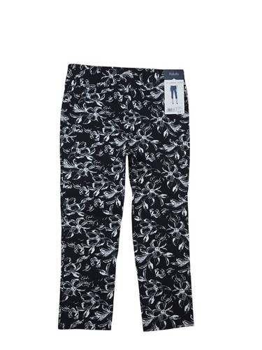 NWTs Rafaella Pull-on Comfort Capri Size 8 Black & White Floral Stretch
