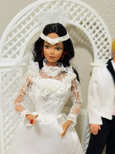 VTG SUPERSTAR ERA BARBIE DOLL WEDDING DAY DRESS VEIL-RARE GARTER BELT-NO DOLL