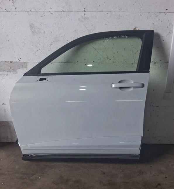 Genuine Honda Stepwagon RK Front Left Passenger Door White 2009-2015