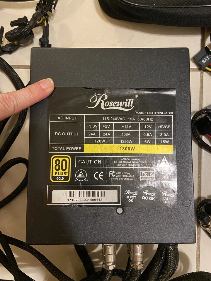 Rosewill LIGHTNING-1300 Power Supply, 80 Plus Gold Certified, ATX 12V/EPS 12V - Image 2 of 4