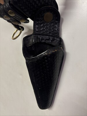 Vintage Safety Speed Montebello CA Swivel Leather Gun Holster, Belt, Accessories