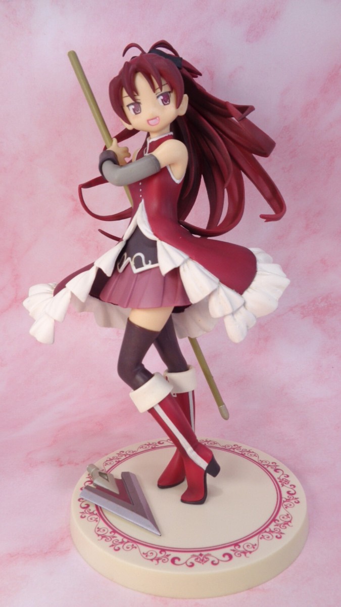 Kyoko Sakura SQ Figure Uniform Banpresto Magical Girl Puella