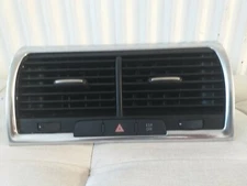 2007-2015 AUDI Q7 MARK 1 MK1  S-LINE - FRONT CENTRE DUAL AIR VENT UNIT 4L0820951