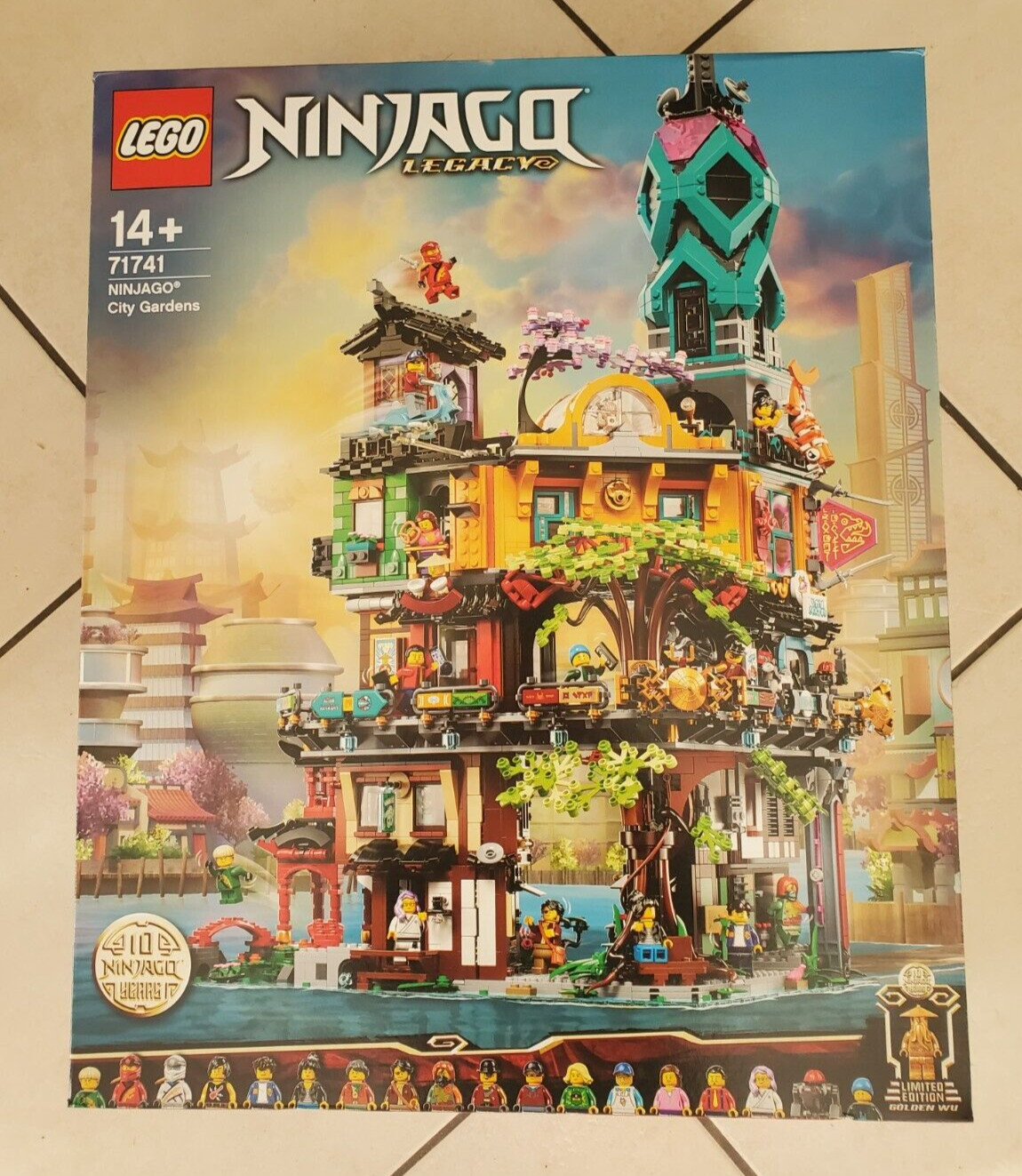 Lego Ninjago 71741 Les Jardins de la Ville maquette de collection 5685 pièces