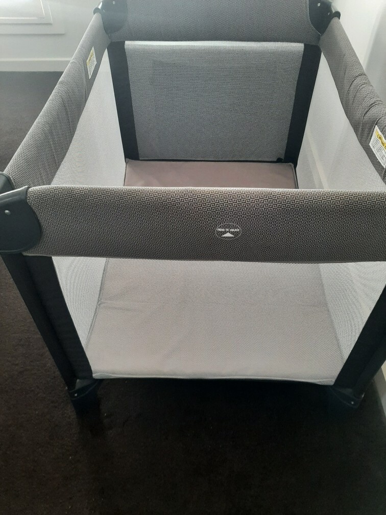 Picture 1 of 5