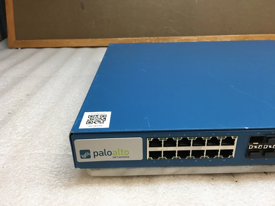 Palo Alto Networks PA-3000 Series PA-3020 12-Port Security Appliance No Ears - Image 2 of 4