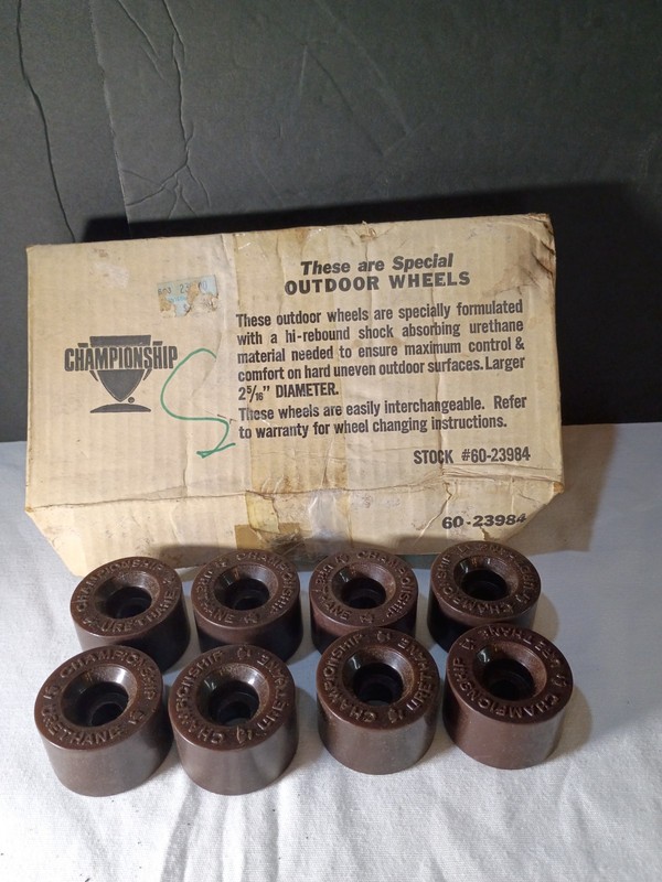 Vintage Championship Outdoor Roller Skate Wheels Set of 8