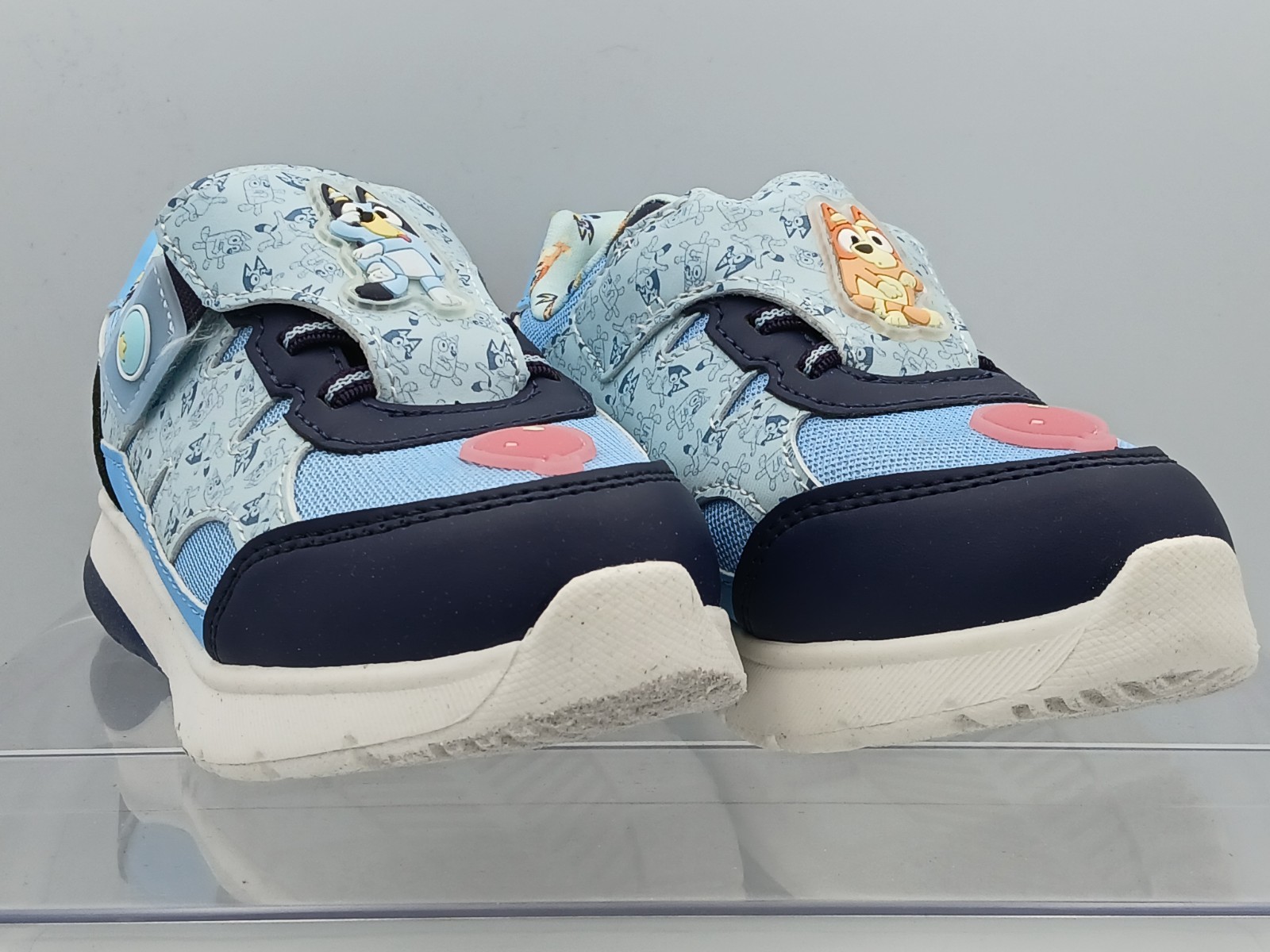 Bluey Toddler Boys' Light Up Slip On Sneakers. 