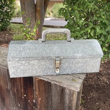 Vintage Galvanized Metal Toolbox Made By Nielsen Vintage Galvanized Metal Toolbox Made By Nielsen