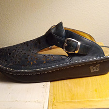 Nurse Clogs Slip-On Water-Resistant Lightweight Size 8/