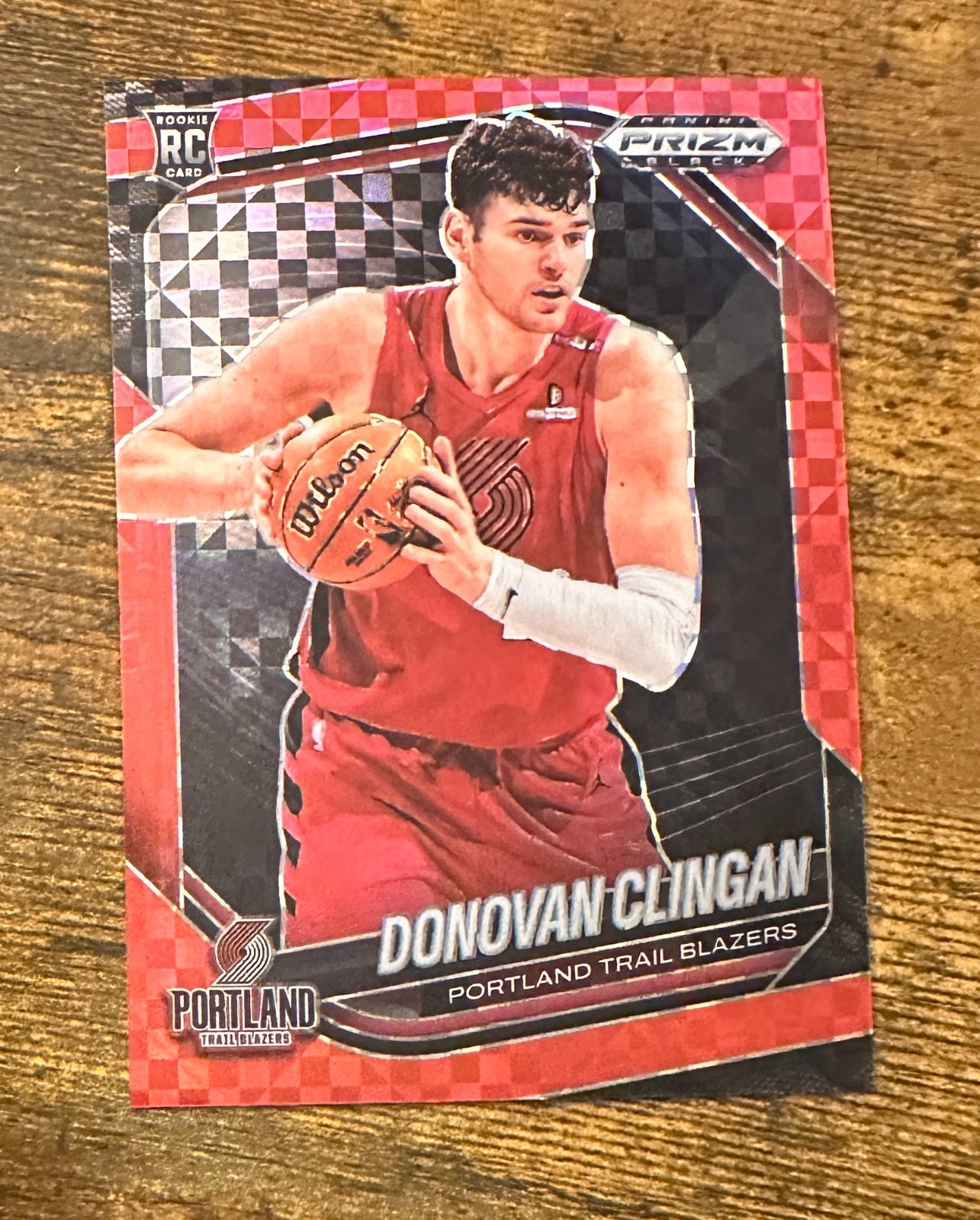 2024-25 Panini Prizm Black Prizms Red Power #131 Donovan Clingan /75 RC #X16430