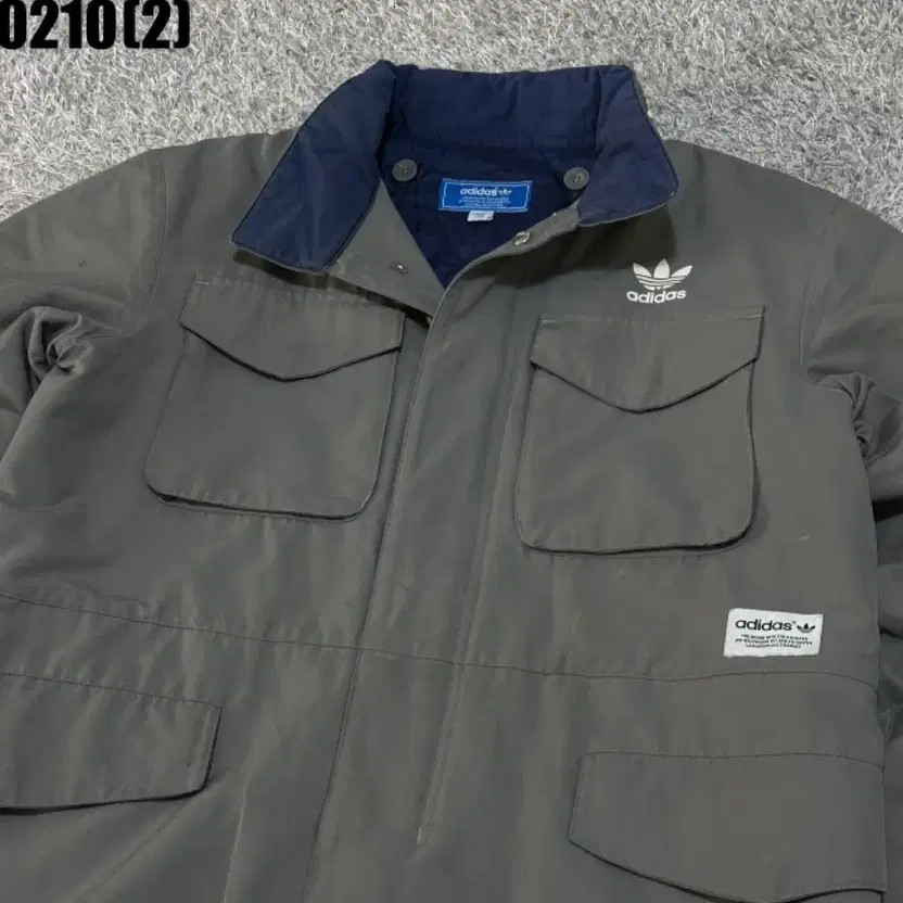 Adidas Pocket Detail Jacket Vintage Men Light Used thumbnail 3