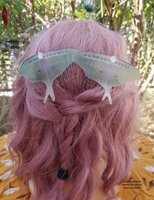 fairy luna moth butterfly silk organza hair combs,ren faire festival jewelry gif