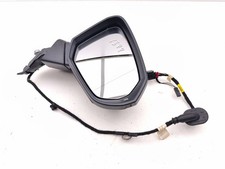 Retroviseur droit (ou coque) Audi Q3