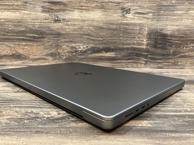 Apple MacBook Pro 16