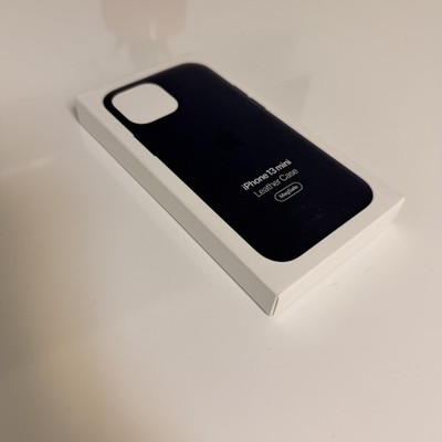 Apple Leather Case with MagSafe for iPhone 13 mini - Midnight for