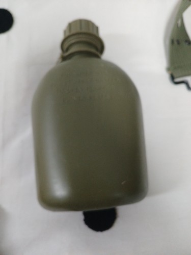 Vintage Military U.S. ARMY Water Canteen with Cover and Belt - Picture 4 of 5