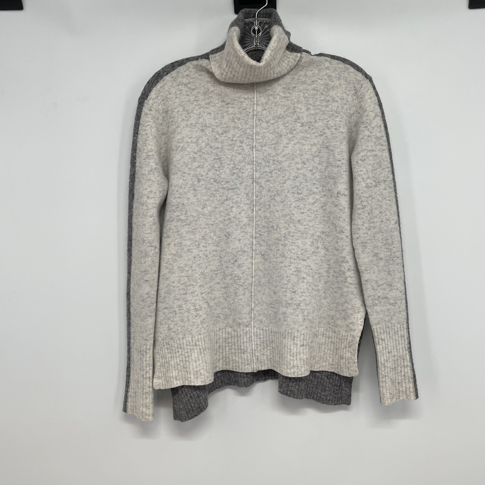 Athleta Transit Colorblock Turtleneck 