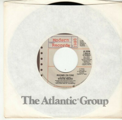 STEVIE NICKS (FLEETWOOD MAC) - ROOMS ON FIRE - MINT ORIGINAL 45 - UNPLAYED NEW