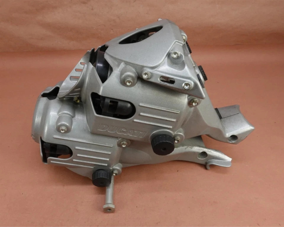 03-06 Juego de unidades de faros DUCATI 749 999 BIPOSTO Foto 2 de 4