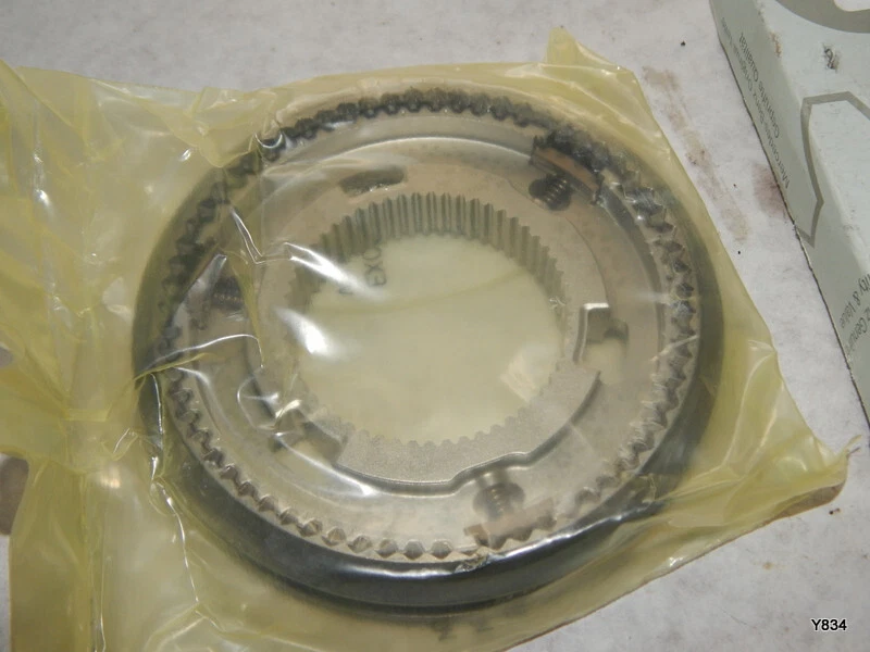 Corpo sincronizador genuíno Mercedes Benz A2112601645 para Mercedes Benz C 320 2002 - Imagem 2 de 4