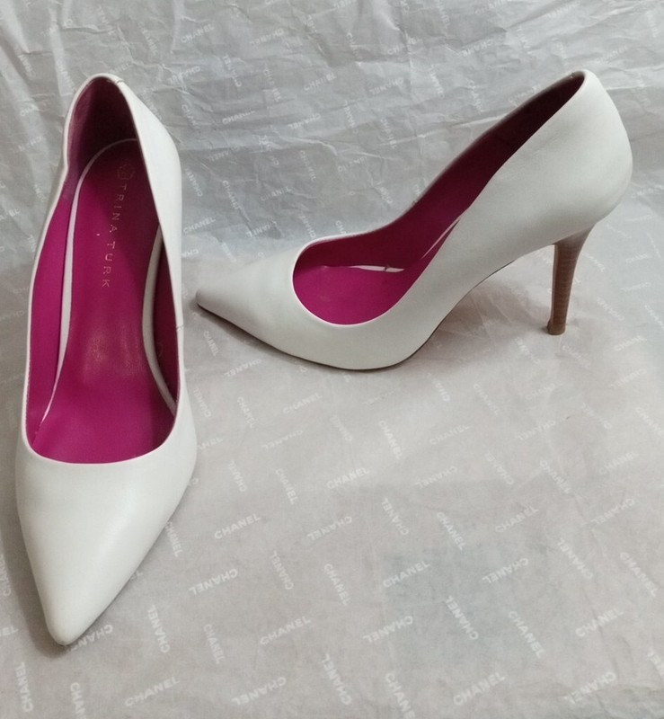 trina turk womens shoes Size 7