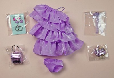 THREE OF HEARTS HOLLIS HUGHES - MINT & COMPLETE OUTFIT - JUST OFF A DOLL - 2025