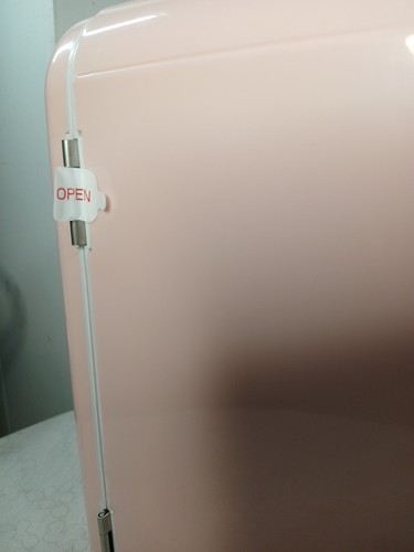 AstroAI Pink Mini Fridge for Beverage, Food, Home, Office, Car 4 Liter/6 Can, - Picture 12 of 15