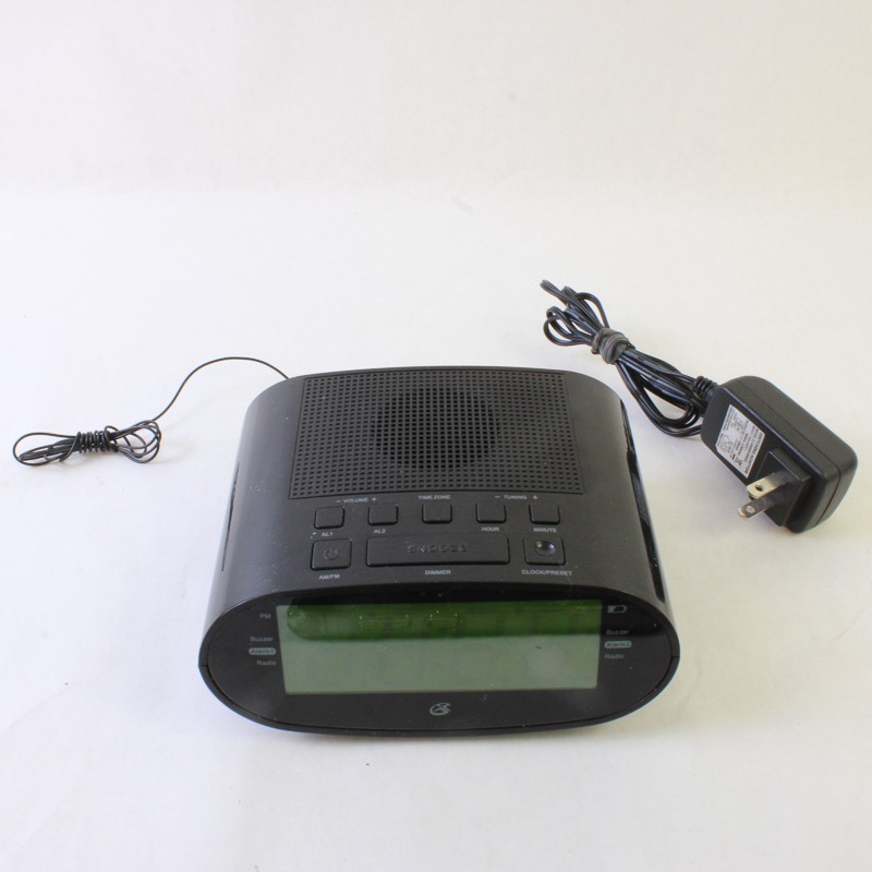 GPX C303B AM/FM Digital Alarm Clock Radio Black Tested Works