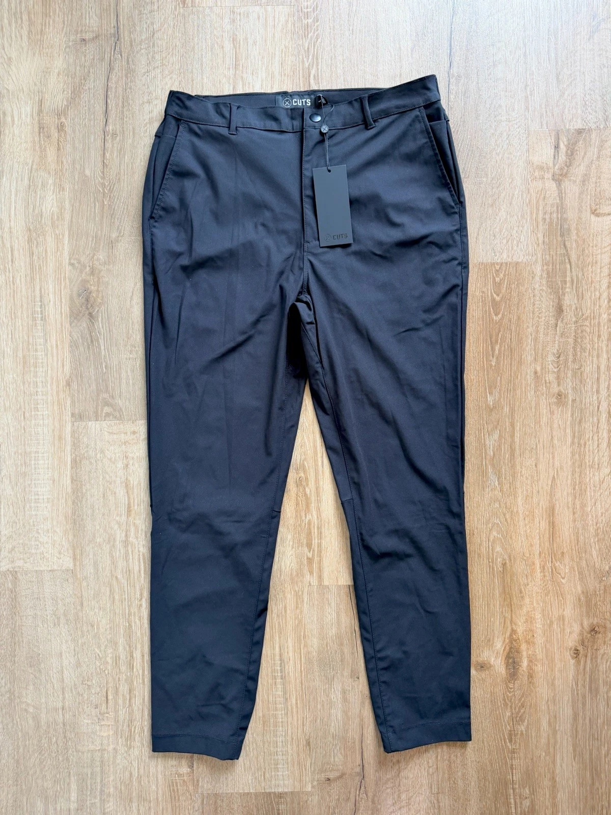 NWT Cuts AO Jogger Pants Men's Large in Black MSRP $118