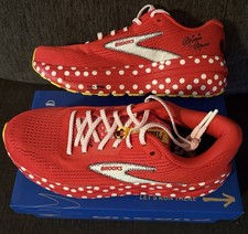 NEW Brooks runDisney Ghost Max 2 Minnie Mouse Men  s Disney Collector Shoes 9.5