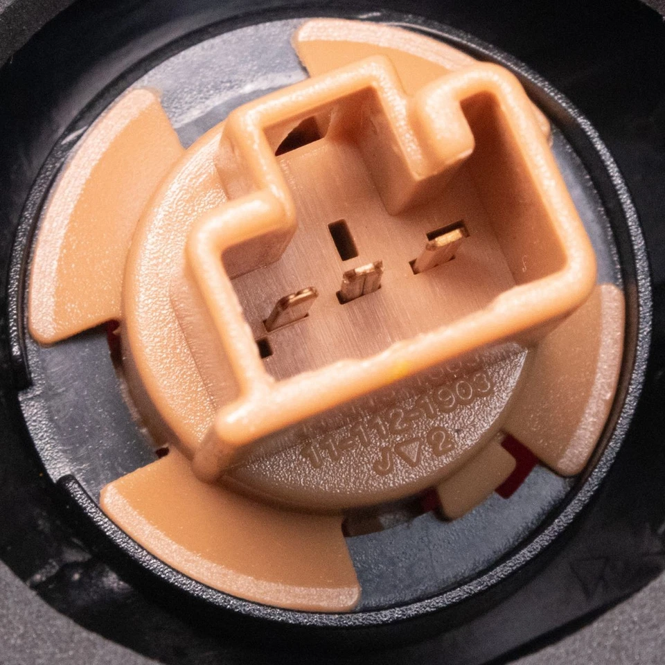 Conjunto de luz trasera exterior izquierda para Toyota Sequoia 2018-2020 Foto 3 de 4