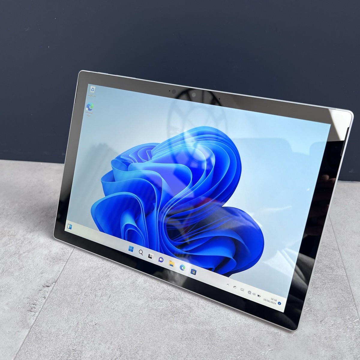 Microsoft Surface Pro 7 Intel Core i5 8GB Ram 128GB SSD Silver